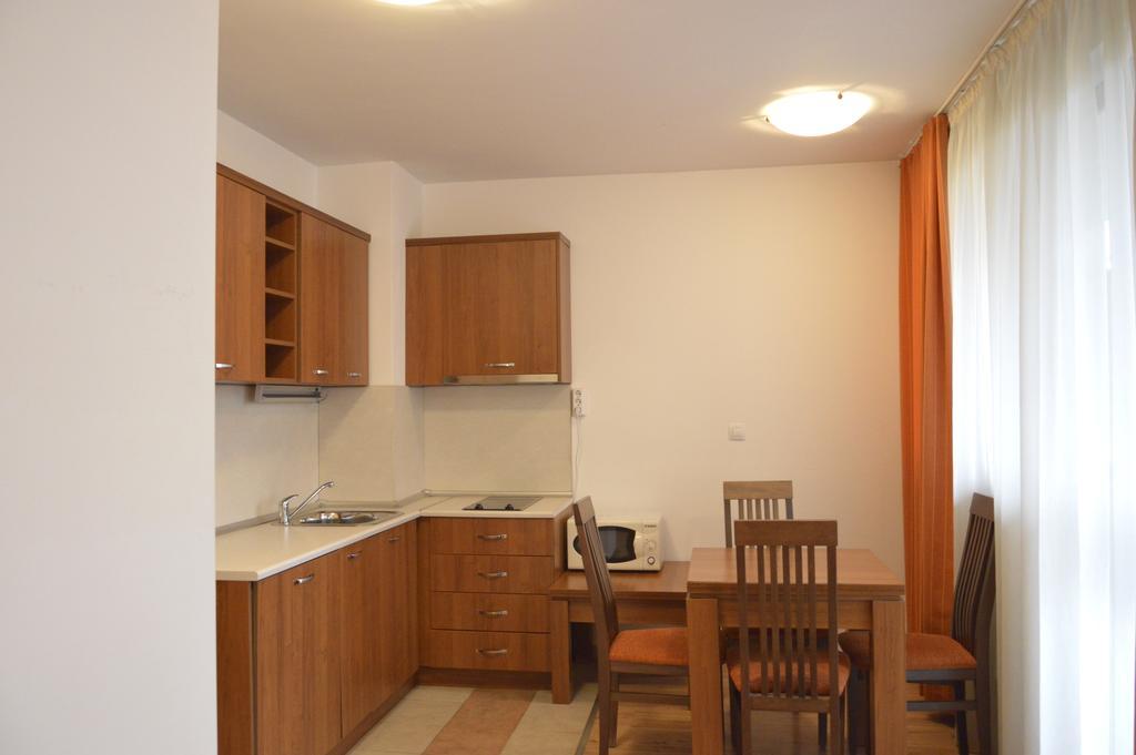 Aparthotel Winslow Highland Bansko Room photo