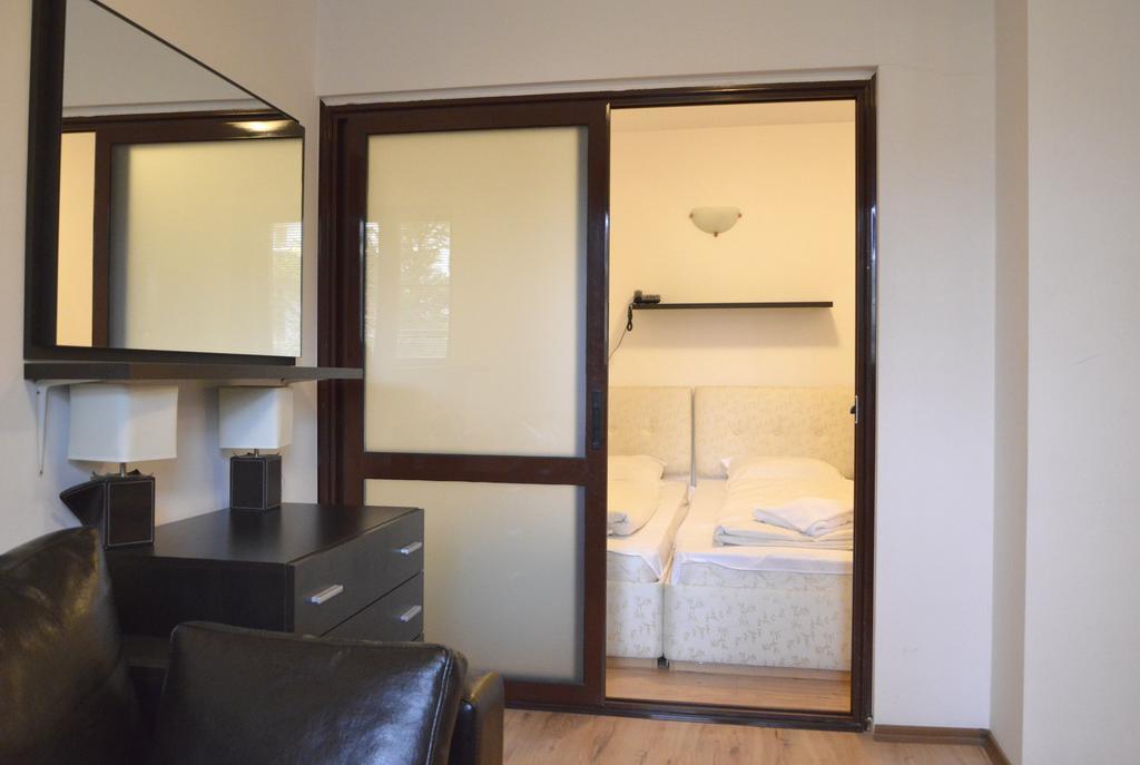 Aparthotel Winslow Highland Bansko Room photo